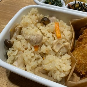 鶏ときのこの炊き込みご飯